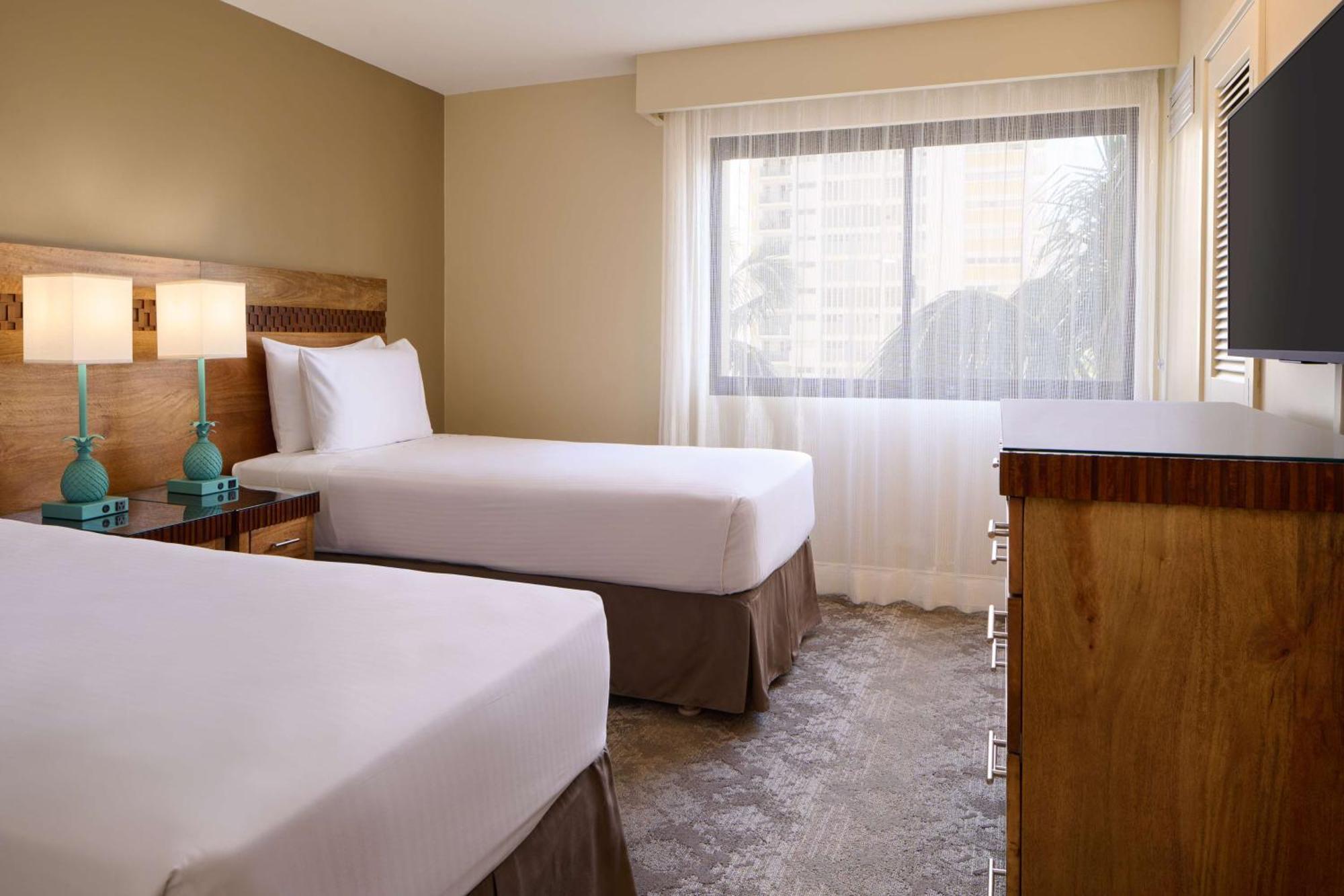 Two-Bedroom Premium Oceanfront,1584473134:JPEG